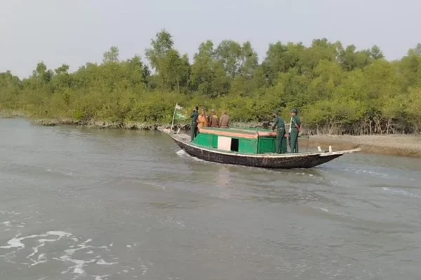 সুন্দরবনের নদীপথে ৬২ ভারতীয় নাগরিকের বাংলাদেশে প্রবেশ: সুন্দরবন